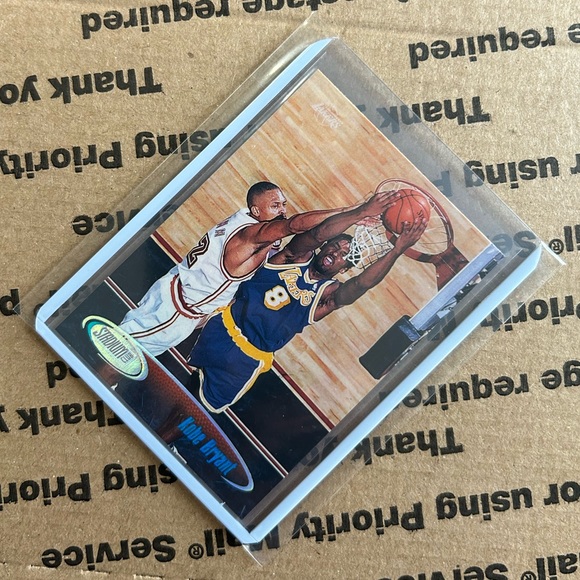 Kobe Bryant ‘99 Topps Stadium Club Card No. 170 - Picture 2 of 6